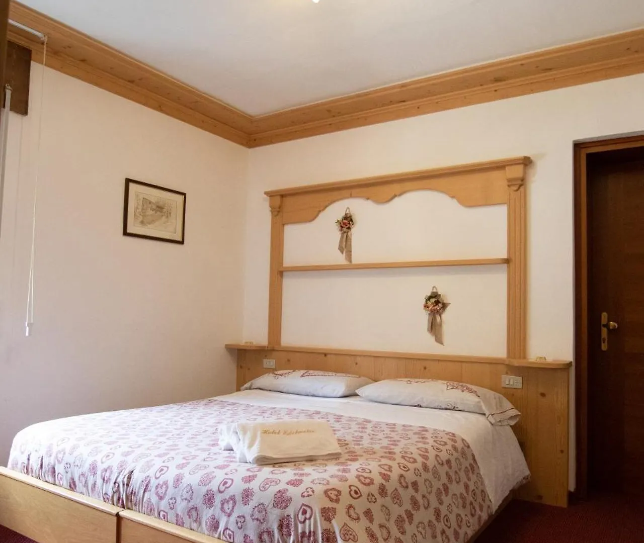 Hotel Edelweiss Val di Zoldo 3*,  Italy